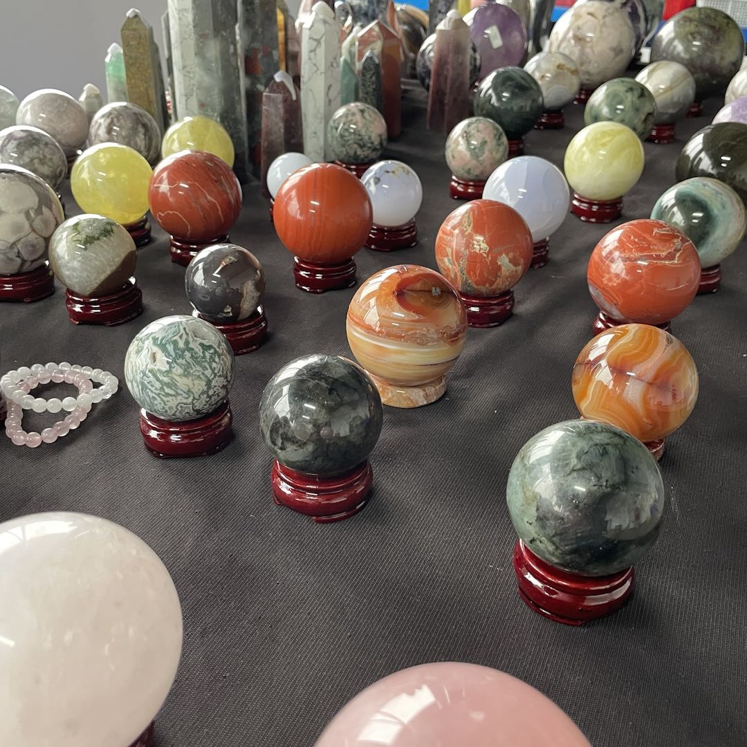 Ann-Customized Handpicked Crystal & Carvings-Highlandcrystal select